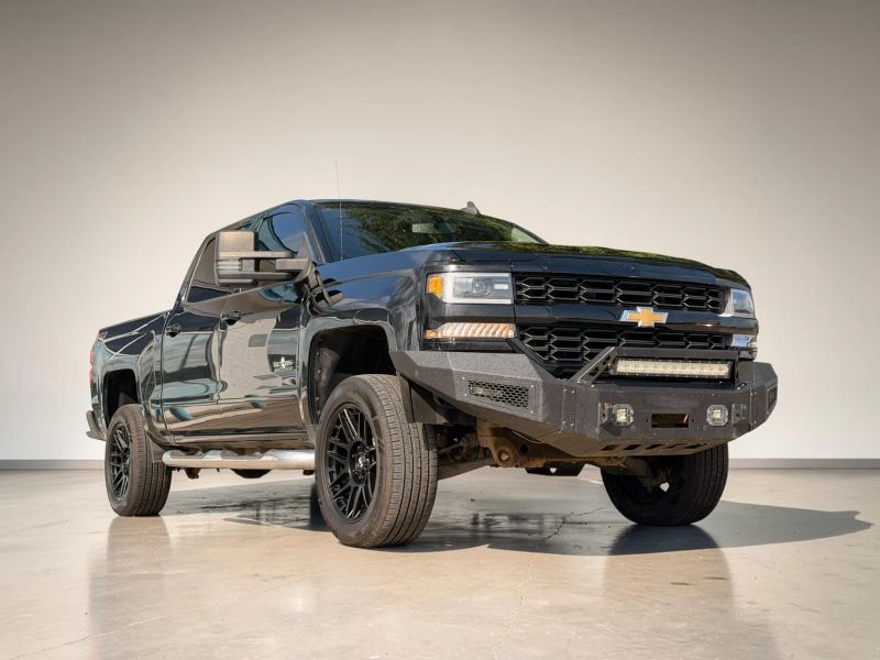 2018 Chevrolet Silverado 1500 LT 4X4 Crew Cab Short Box's photo